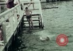Image touristes nageant Carinthie Autriche, 1937, de la seconde 43 séquences d'archives historiques vidéo 65675074084