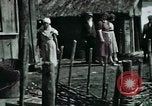 Image membres de la famille à la ferme Autriche, 1937, de la seconde 32 séquences d'archives historiques vidéo 65675074087
