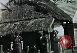 Image membres de la famille à la ferme Autriche, 1937, de la seconde 54 séquences d'archives historiques vidéo 65675074087