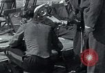 Image passagers sur le pont du navire de croisière Europe, 1937, de la seconde 16 séquences d'archives historiques vidéo 65675074089