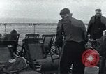 Image passagers sur le pont du navire de croisière Europe, 1937, de la seconde 34 séquences d'archives historiques vidéo 65675074089