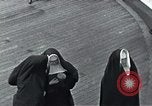 Image passagers sur le pont du navire de croisière Europe, 1937, de la seconde 46 séquences d'archives historiques vidéo 65675074089