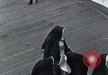 Image passagers sur le pont du navire de croisière Europe, 1937, de la seconde 54 séquences d'archives historiques vidéo 65675074089