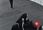 Image passagers sur le pont du navire de croisière Europe, 1937, de la seconde 56 séquences d'archives historiques vidéo 65675074089