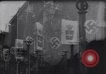 Standbild Reichskanzler Adolf Hitler und Benito Mussolini in München Stalingrad Russland Sowjetunion, 1945, aus Sekunde 4 historischem Filmmaterial Videoclip 65675074091