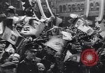 Standbild Reichskanzler Adolf Hitler und Benito Mussolini in München Stalingrad Russland Sowjetunion, 1945, aus Sekunde 8 historischem Filmmaterial Videoclip 65675074091