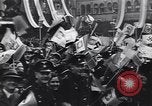 Standbild Reichskanzler Adolf Hitler und Benito Mussolini in München Stalingrad Russland Sowjetunion, 1945, aus Sekunde 9 historischem Filmmaterial Videoclip 65675074091