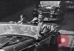 Standbild Reichskanzler Adolf Hitler und Benito Mussolini in München Stalingrad Russland Sowjetunion, 1945, aus Sekunde 12 historischem Filmmaterial Videoclip 65675074091