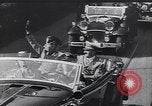 Standbild Reichskanzler Adolf Hitler und Benito Mussolini in München Stalingrad Russland Sowjetunion, 1945, aus Sekunde 13 historischem Filmmaterial Videoclip 65675074091