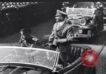Standbild Reichskanzler Adolf Hitler und Benito Mussolini in München Stalingrad Russland Sowjetunion, 1945, aus Sekunde 15 historischem Filmmaterial Videoclip 65675074091