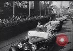 Standbild Reichskanzler Adolf Hitler und Benito Mussolini in München Stalingrad Russland Sowjetunion, 1945, aus Sekunde 21 historischem Filmmaterial Videoclip 65675074091