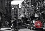 Image Mott Street et Pell dans Chinatown New York City USA, 1939, de la seconde 20 séquences d'archives historiques vidéo 65675074109