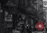 Image Mott Street et Pell dans Chinatown New York City USA, 1939, de la seconde 30 séquences d'archives historiques vidéo 65675074109