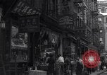 Image Mott Street et Pell dans Chinatown New York City USA, 1939, de la seconde 36 séquences d'archives historiques vidéo 65675074109