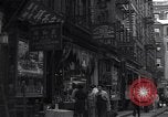 Image Mott Street et Pell dans Chinatown New York City USA, 1939, de la seconde 37 séquences d'archives historiques vidéo 65675074109