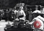 Image piétons New York United States USA, 1939, de la seconde 60 séquences d'archives historiques vidéo 65675074111