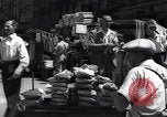 Image piétons New York United States USA, 1939, de la seconde 62 séquences d'archives historiques vidéo 65675074111