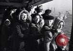 Image Réfugiés juifs fuyant l'Europe au début de la deuxième Guerre mondiale New York City USA, 1941, de la seconde 3 séquences d'archives historiques vidéo 65675074118