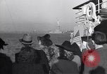 Image Réfugiés juifs fuyant l'Europe au début de la deuxième Guerre mondiale New York City USA, 1941, de la seconde 31 séquences d'archives historiques vidéo 65675074118