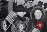 Image Réfugiés juifs fuyant l'Europe au début de la deuxième Guerre mondiale New York City USA, 1941, de la seconde 45 séquences d'archives historiques vidéo 65675074118