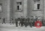 Standbild Sowjets Abschnitt Übertragen von Berlin nach US-Kontrolle Berlin Deutschland, 1945, aus Sekunde 38 historischem Filmmaterial Videoclip 65675074125