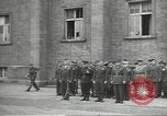 Standbild Sowjets Abschnitt Übertragen von Berlin nach US-Kontrolle Berlin Deutschland, 1945, aus Sekunde 42 historischem Filmmaterial Videoclip 65675074125