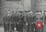 Standbild Sowjets Abschnitt Übertragen von Berlin nach US-Kontrolle Berlin Deutschland, 1945, aus Sekunde 46 historischem Filmmaterial Videoclip 65675074125