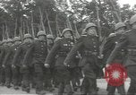 Standbild Omar Bradley Berlin Deutschland, 1945, aus Sekunde 26 historischem Filmmaterial Videoclip 65675074127
