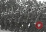 Standbild Omar Bradley Berlin Deutschland, 1945, aus Sekunde 29 historischem Filmmaterial Videoclip 65675074127