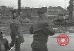 Standbild General Omar Bradley Berlin Deutschland, 1945, aus Sekunde 10 historischem Filmmaterial Videoclip 65675074128