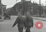 Standbild General Omar Bradley Berlin Deutschland, 1945, aus Sekunde 12 historischem Filmmaterial Videoclip 65675074128