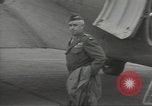 Standbild General Omar Bradley Berlin Deutschland, 1945, aus Sekunde 13 historischem Filmmaterial Videoclip 65675074129