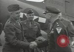 Standbild General Omar Bradley Berlin Deutschland, 1945, aus Sekunde 26 historischem Filmmaterial Videoclip 65675074129