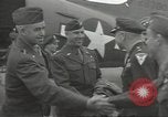 Standbild General Omar Bradley Berlin Deutschland, 1945, aus Sekunde 28 historischem Filmmaterial Videoclip 65675074129