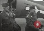 Standbild General Omar Bradley Berlin Deutschland, 1945, aus Sekunde 31 historischem Filmmaterial Videoclip 65675074129