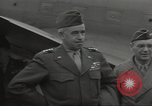 Standbild General Omar Bradley Berlin Deutschland, 1945, aus Sekunde 32 historischem Filmmaterial Videoclip 65675074129