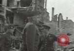 Standbild General Omar Bradley Berlin Deutschland, 1945, aus Sekunde 43 historischem Filmmaterial Videoclip 65675074129