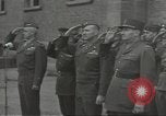 Standbild General Omar Bradley Berlin Deutschland, 1945, aus Sekunde 39 historischem Filmmaterial Videoclip 65675074130