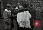 Image criminel de guerre nazi Bruchsal Allemagne, 1946, de la seconde 18 séquences d'archives historiques vidéo 65675074144