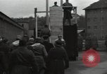 Standbild NS-Kriegsverbrecher Bruchsal Deutschland, 1946, aus Sekunde 18 historischem Filmmaterial Videoclip 65675074145