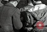 Standbild NS-Kriegsverbrecher Bruchsal Deutschland, 1946, aus Sekunde 15 historischem Filmmaterial Videoclip 65675074146