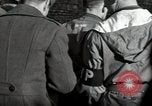 Standbild NS-Kriegsverbrecher Bruchsal Deutschland, 1946, aus Sekunde 16 historischem Filmmaterial Videoclip 65675074146