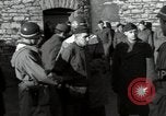 Standbild NS-Kriegsverbrecher Bruchsal Deutschland, 1946, aus Sekunde 23 historischem Filmmaterial Videoclip 65675074146