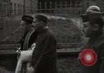 Standbild NS-Kriegsverbrecher Bruchsal Deutschland, 1946, aus Sekunde 15 historischem Filmmaterial Videoclip 65675074148