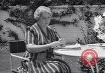 Immagine di Clara Kimball Young Los Angeles California USA, 1939, secondo 25 filmato di repertorio 65675074179