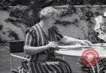 Immagine di Clara Kimball Young Los Angeles California USA, 1939, secondo 27 filmato di repertorio 65675074179