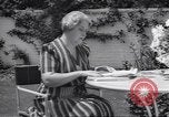 Immagine di Clara Kimball Young Los Angeles California USA, 1939, secondo 28 filmato di repertorio 65675074179