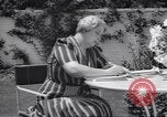 Immagine di Clara Kimball Young Los Angeles California USA, 1939, secondo 33 filmato di repertorio 65675074179