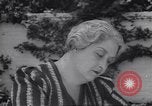 Immagine di Clara Kimball Young Los Angeles California USA, 1939, secondo 42 filmato di repertorio 65675074179