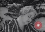 Immagine di Clara Kimball Young Los Angeles California USA, 1939, secondo 43 filmato di repertorio 65675074179